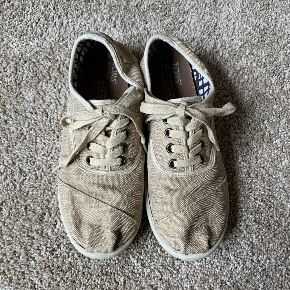 Toms sneakers
